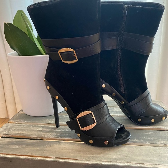 Peep toe booties - Picture 4 of 4